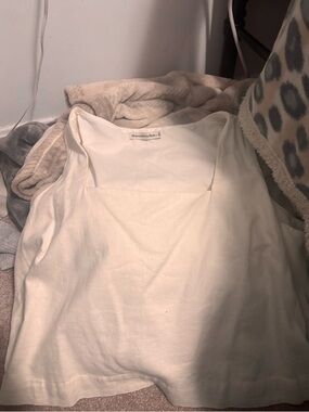 Abercrombie and Fitch white top